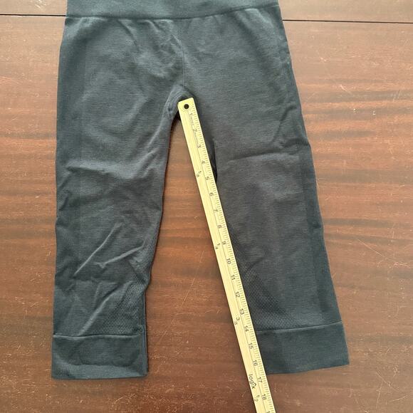 Lululemon | heathered gray Ebb to Street Crop Leggings Pants | size 6 - Picture 5 of 6